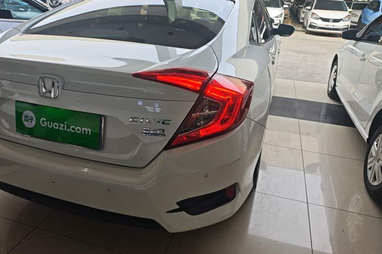 Used Honda Civic 2016 220TURBO CVT Luxury Edition