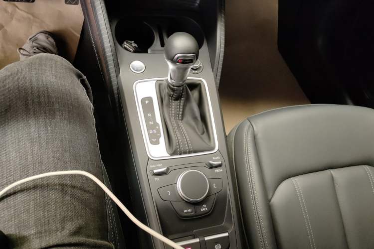 Used Audi Q2L 2022 35 TFSI Fashionable and Elegant Model
