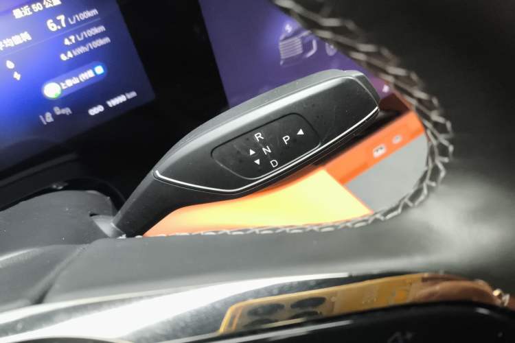 Used  Lanyue C-DM 2025 180 Ultra-Long Range Ultra All-Wheel Drive 6-Seater
