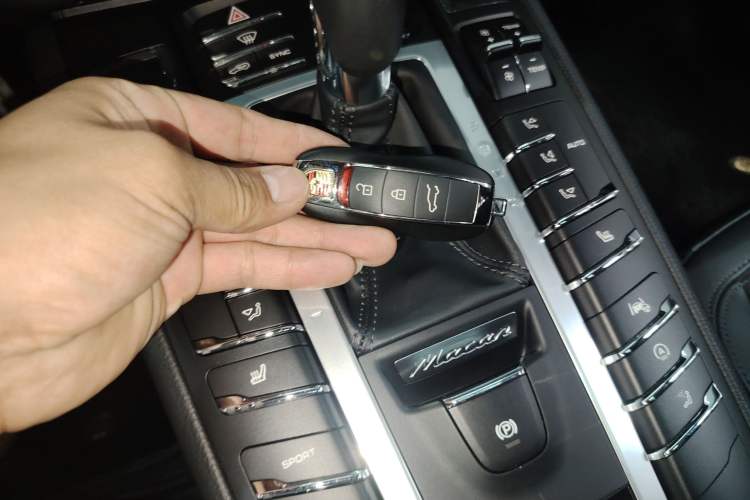 Used Porsche Macan 2021 Macan 2.0T