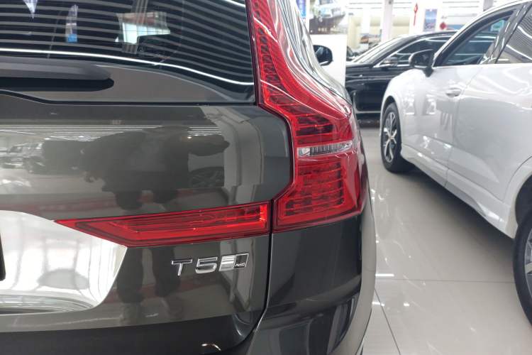 Used Volvo XC60 2020 T5 4x4 Zhiyi Luxury Edition
