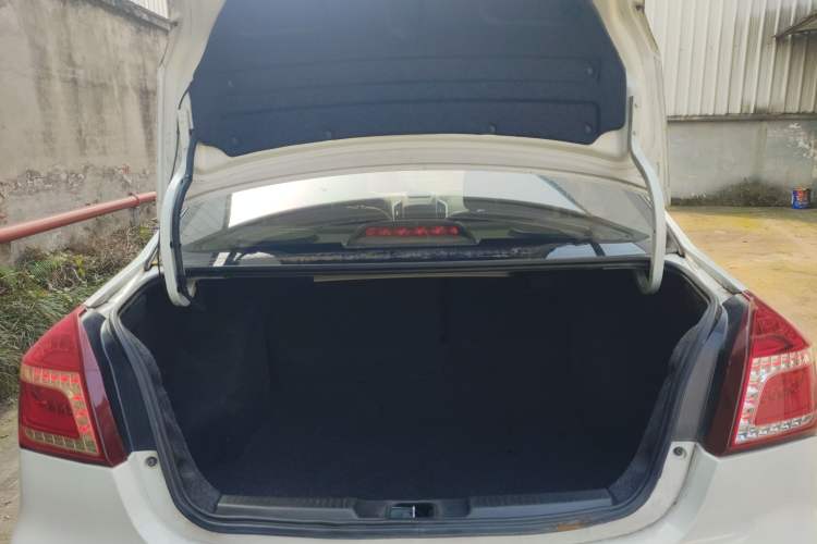 Used Geely Auto Diamond 2016 1.5L Manual Elite Edition
