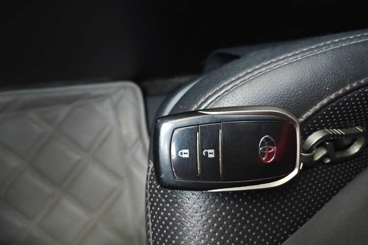 Used Toyota Highlander 2017 2.0T Four-Wheel Drive Luxury Edition 7 Seats
