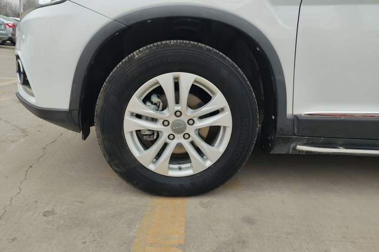 Used Haval H6 2015 Revised Version Sport Edition 1.5T Manual Transmission Two-Wheel Drive Elite Grade