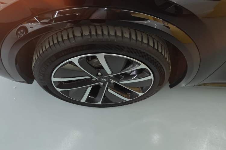 Used Li Auto L9 2024 Ultra Model
