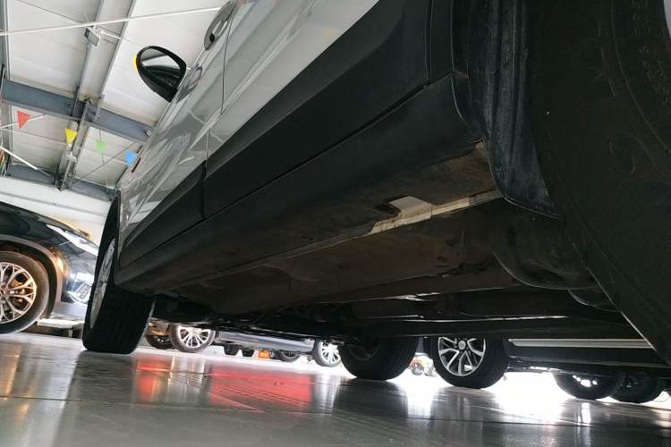 Used Zotye Domy X5 2017 Value Edition 1.6L Manual Comfort Model
