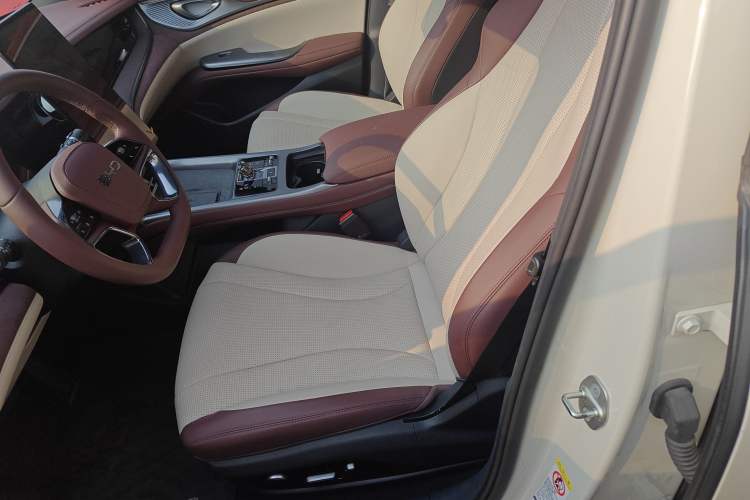 Used BYD Seal 2023 DM-i 1.5L 121km Prestige Model