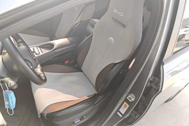 Used BYD Dolphin 2023 420 km Fashion Edition
