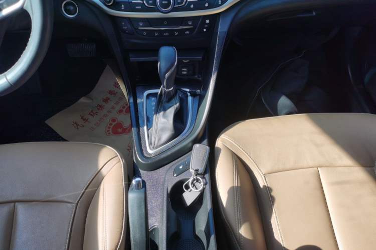 Used Buick GT 2019 18T Automatic Connected Flagship Version China VI Standard
