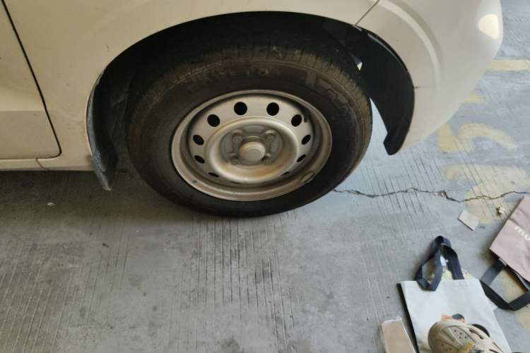 Used Wuling Hongguang V 2022 1.5L Jingqu Version Hydraulic Power Steering LAR
