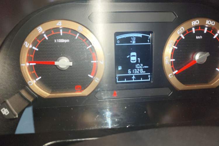 Used FORTHING Lingzhi 2018 M5L 2.0L 7-Seater Comfort Model