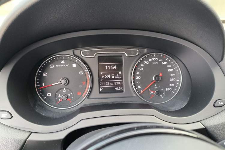 Used Audi Q3 2015 30 TFSI Ambition Edition