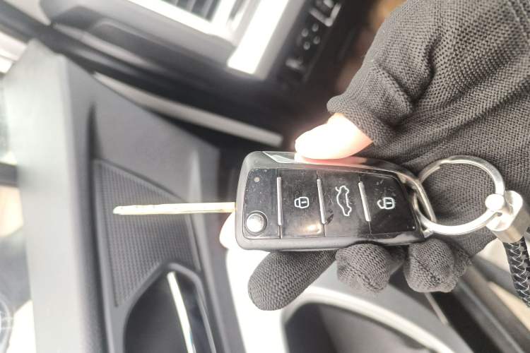 Used  Refine S3 2016 1.5L Manual Luxury Model
