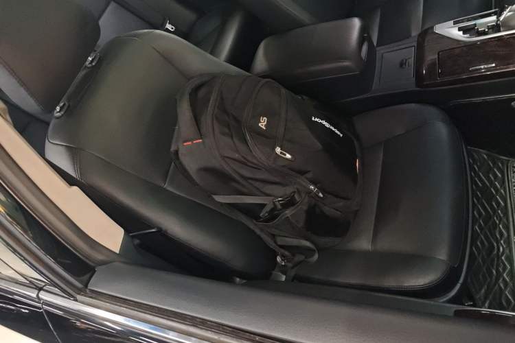 Used Toyota Camry 2015 2.0G Premier Edition
