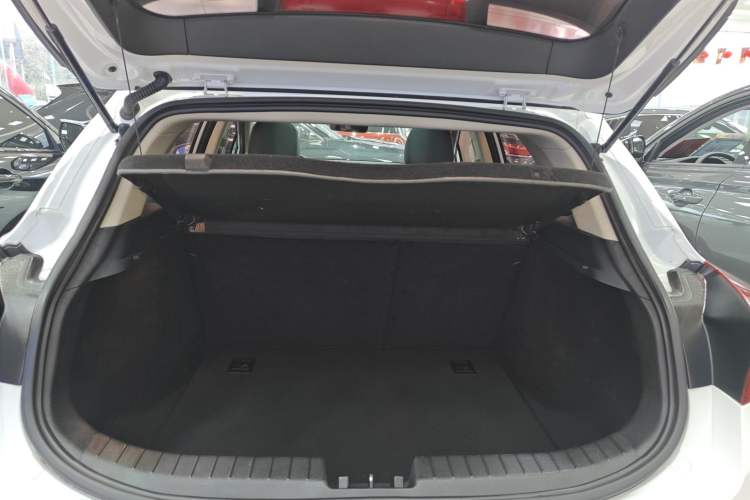 Used Geely Auto Emgrand GS 2018 Lingchao Edition 1.4T Automatic ZhenShang Smart Connectivity Model
