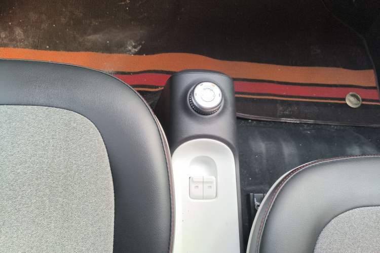 Used Wuling Hongguang MINIEV 2022 GAMEBOY 200km Gaming Edition with Lithium Iron Phosphate
