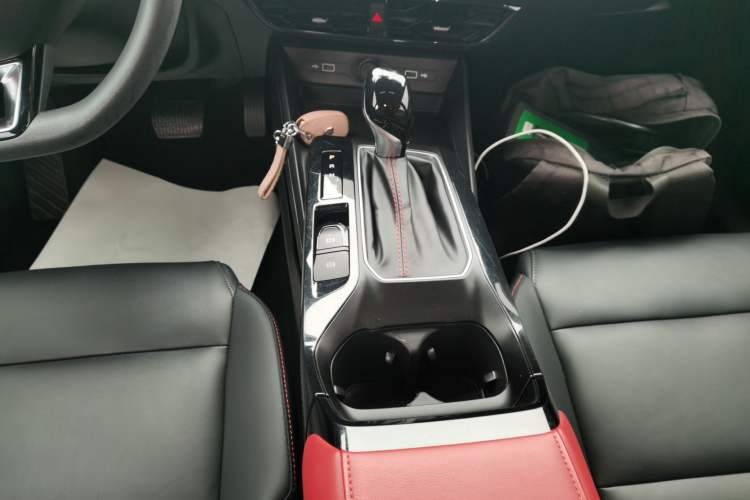 Used MG 5 2021 180 DVVT CVT Youth Luxury Edition
