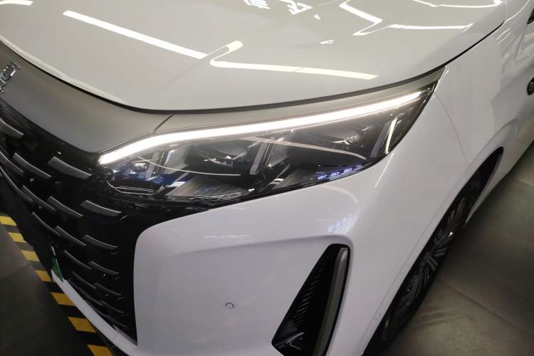 Used BYD Xia 2025 DM-i 1.5T 180km Beyond Edition
