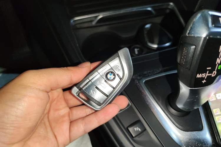 Used BMW 3 Series 2018 320Li Fashion Model
