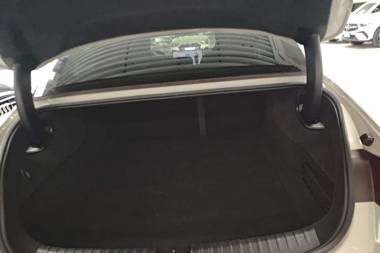 Used  SU7 2024 Rear-Drive Long-Range Intelligent Driving Version