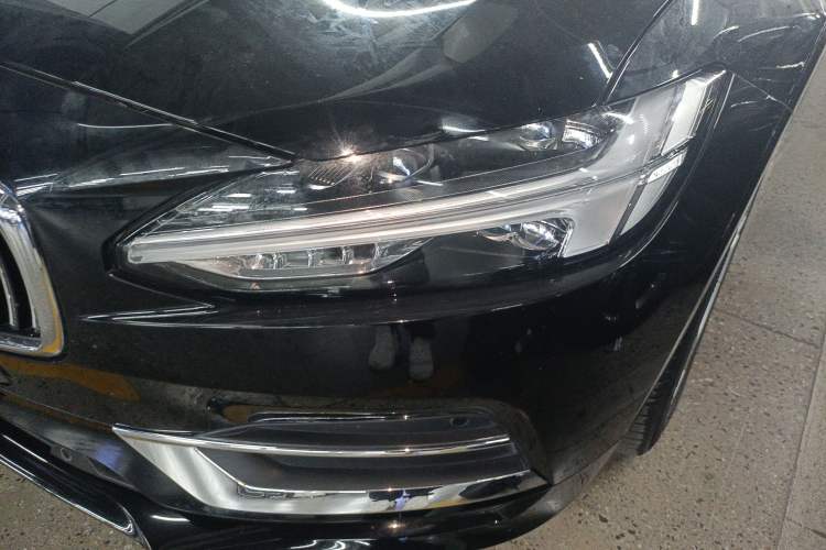 Used Volvo S90 2019 T4 Zhiyi Edition
