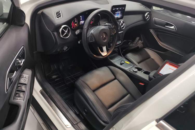 Used Mercedes-Benz GLA 2018 GLA 200 Fashion Model