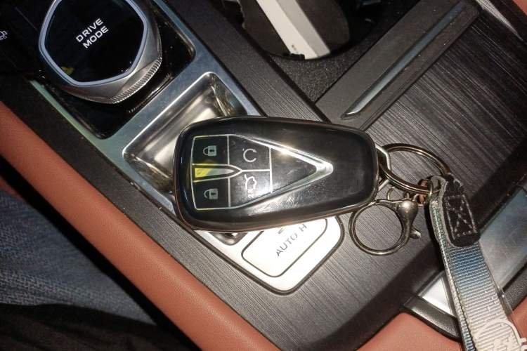 Used Changan CS75 PLUS 2024 3rd Generation Champion Edition 1.5T Intelligent Drive Dynamic Model
