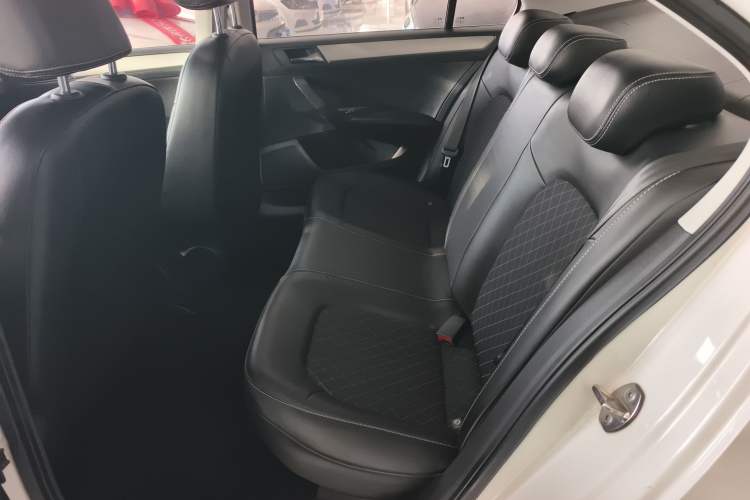 Used Skoda Rapid 2019 1.5L Automatic Comfort Edition China VI Standard