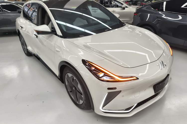 Used  LS7 2023 90 kWh Elite Rear-Drive Version
