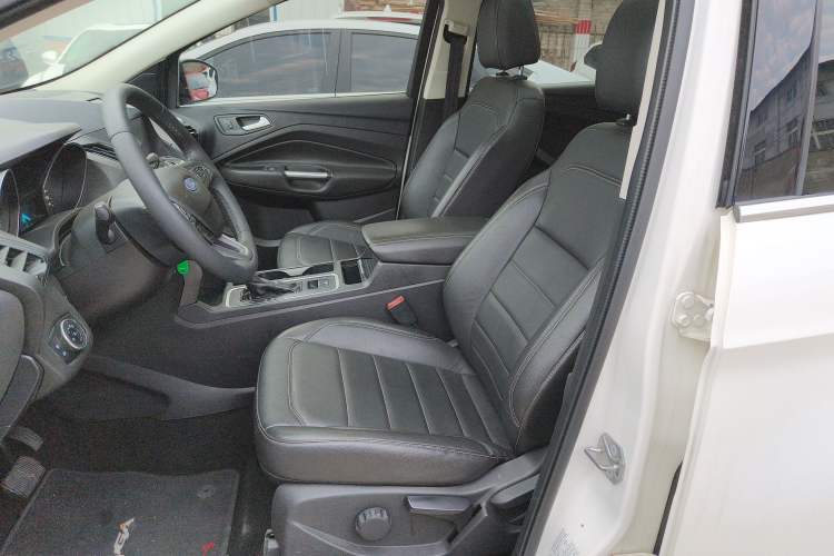 Used Ford Kuga 2018 EcoBoost 180 Two-Wheel-Drive Platinum Edition
