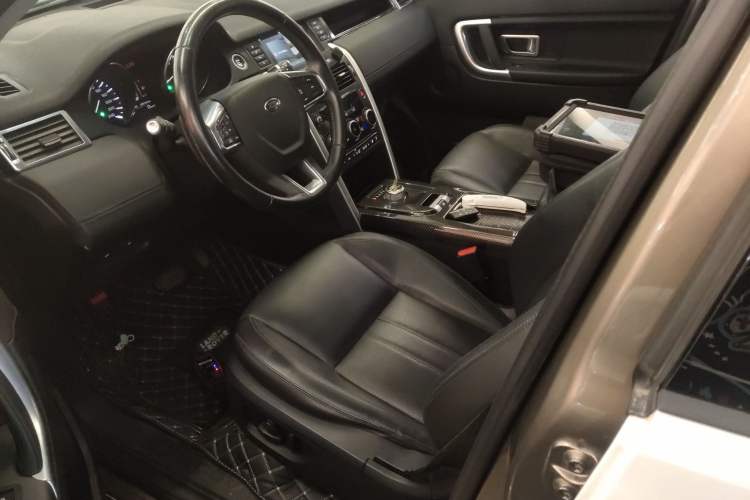 Used Land Rover Discovery Sport 2016 2.0T SE
