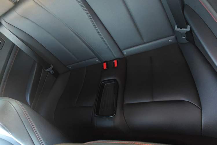 Used BMW 2 Series 2018 220i Convertible Coupe Sports Design Package
