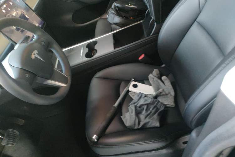 Used Tesla Model Y 2022 Rear-Wheel-Drive Version
