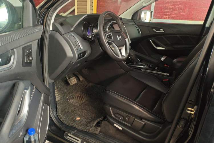 Used JMC Yusheng S350 2016 2.0T Automatic Two-Wheel Drive Gasoline Ultra-Luxury 7-Seater