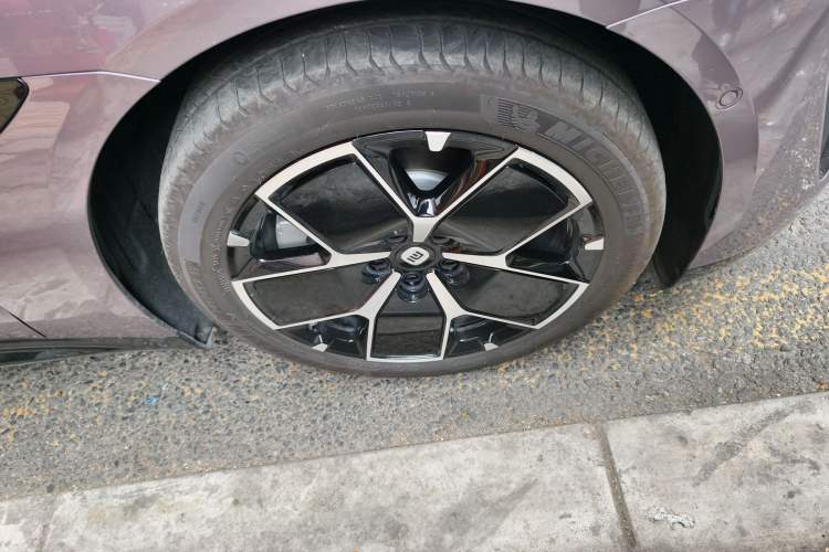 Used Xiaomi Auto SU7 2024 Rear-Drive Ultra-Long Range Advanced Pro-Level Intelligent Driving Version