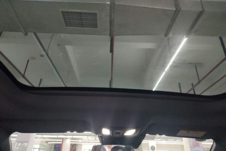 Used Changan UNI-V 2024 1.5T Prestige Edition
