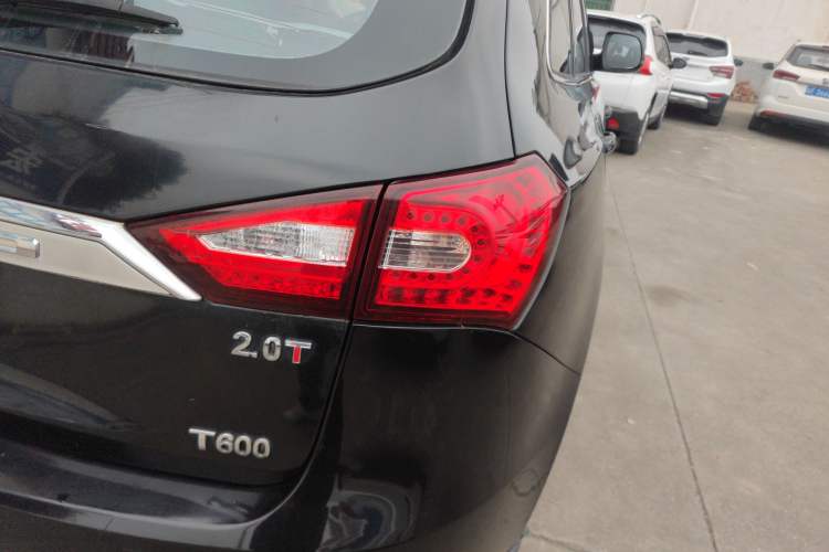 Used Zotye T600 2015 Family Edition 2.0T Manual Elite Version