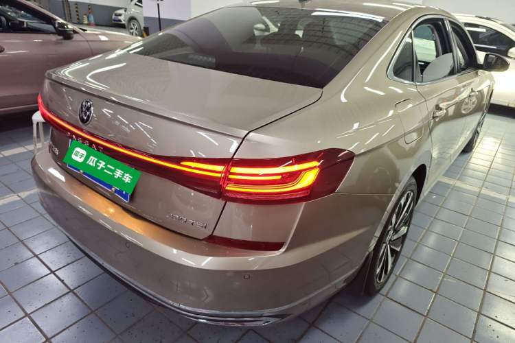 Used Volkswagen Passat 2022 330TSI Elite Edition Custom Version