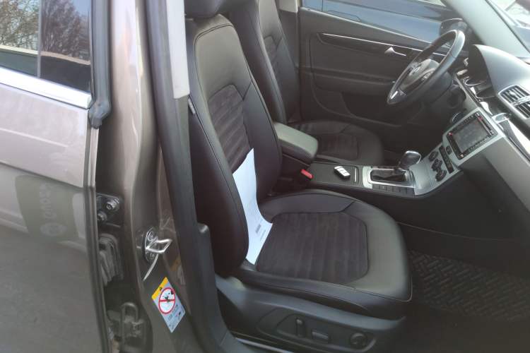 Used Volkswagen Magotan 2015 Facelift 1.8TSI Luxury Model
