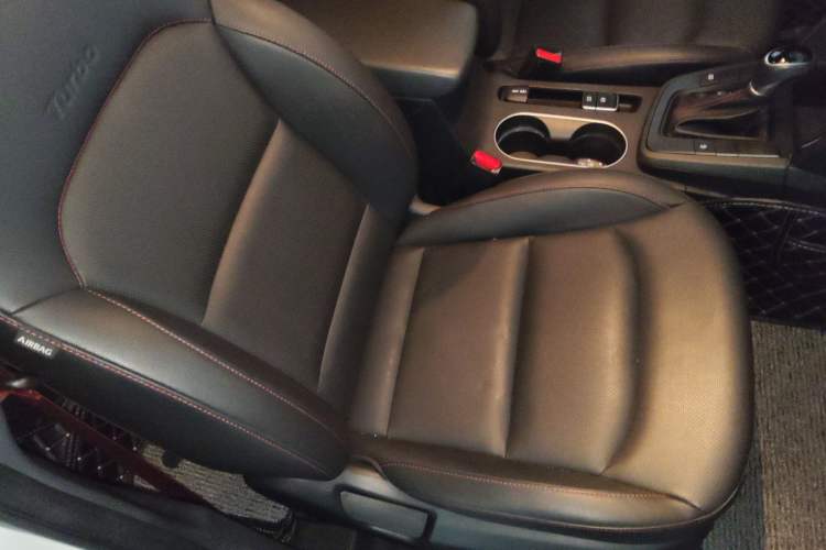 Used Hyundai Elantra 2020 1.4T Dual-Clutch Xuan Dong · Dynamic Version
