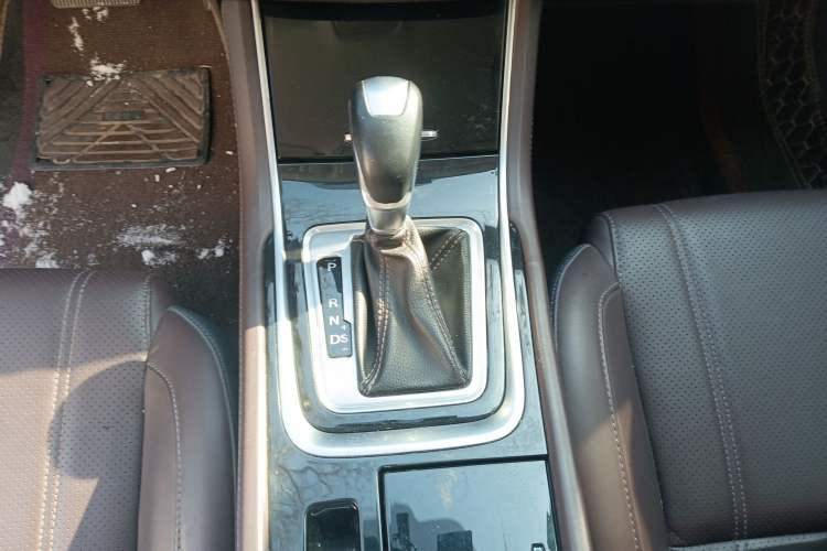 Used Changan Raeton CC 2018 1.5T Automatic Elegant Version China V Standard
