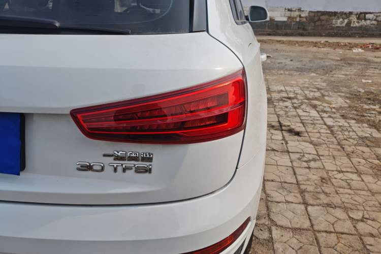 Used Audi Q3 2018 30 TFSI Fashion Edition Collector's Version
