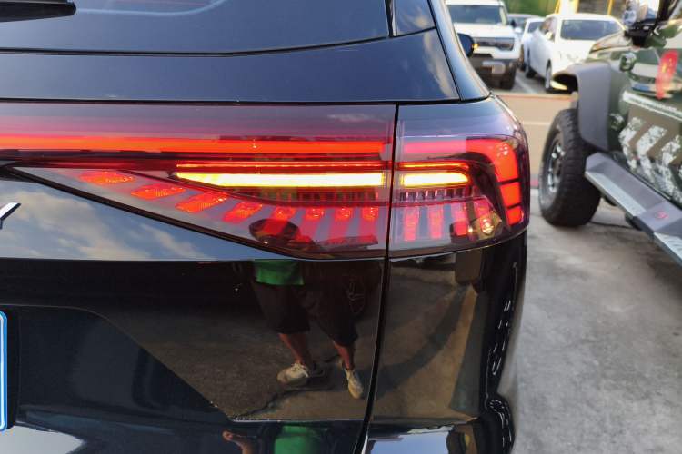 Used Chery Tiggo 8 PRO 2024 Champion Edition 390T Two-Wheel Drive Aoshi Version 7 Seats
