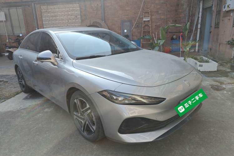 Used Roewe D7 2023 DMH 125km Excellence Edition