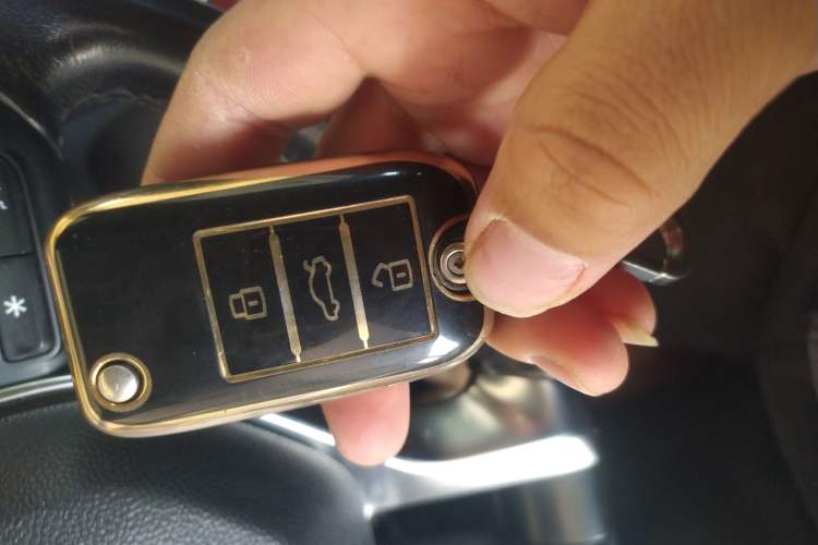 Used Roewe RX5 2016 30T Four-Wheel Drive Automatic Internet Smart Luxury Edition
