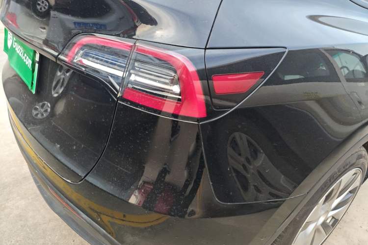 Used Tesla Model Y 2021 Standard Range Rear-Wheel Drive Version
