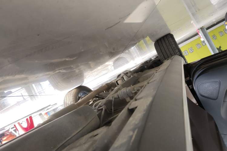 Used Roewe RX5 2016 30T Two-Wheel Drive Automatic Internet Smart Edition
