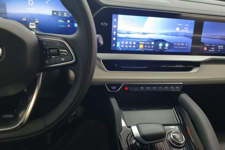 Used Geely Auto Monjaro L 2023 2.0TD High-Power Automatic Two-Wheel Drive Flagship Version
