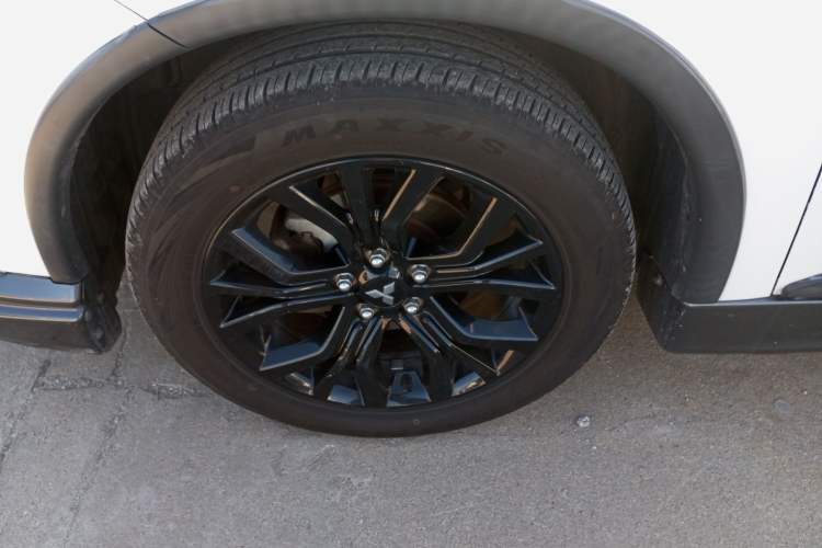 Used Mitsubishi Outlander 2018 2.0L Two-Wheel Drive Glory Edition 5 Seats