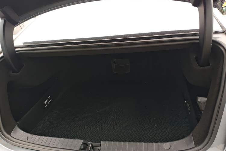 Used BYD Han 2020 EV Long-Range Luxury Model
